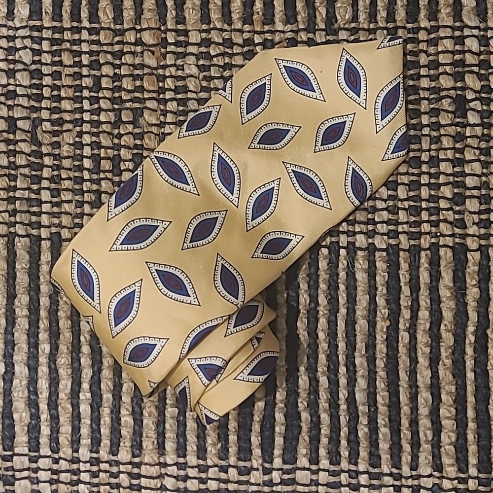 OSCAR DE LA RENTA PAISLEY NECK TIE